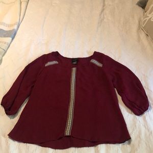 Rue 21 embroidery blouse (S) maroon in color